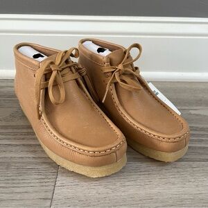 NIB Clarks Women’s Tan Leather Wallabee Boot Size 7